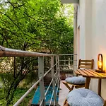 Tova Pearl - Cozy, Modern 2Br Apt, Dt, Ultracentral, Chabad Across Street, 20 Min Walk To Old Town