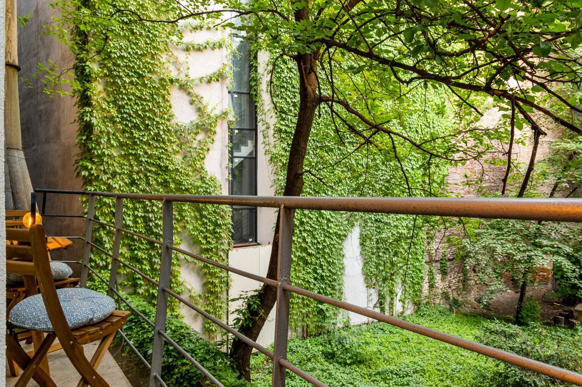 Tova Pearl - Cozy, Modern 2br Apt, Dt, Ultracentral, Chabad Across Street, 20 Min Walk To Old Town * Bucureşti